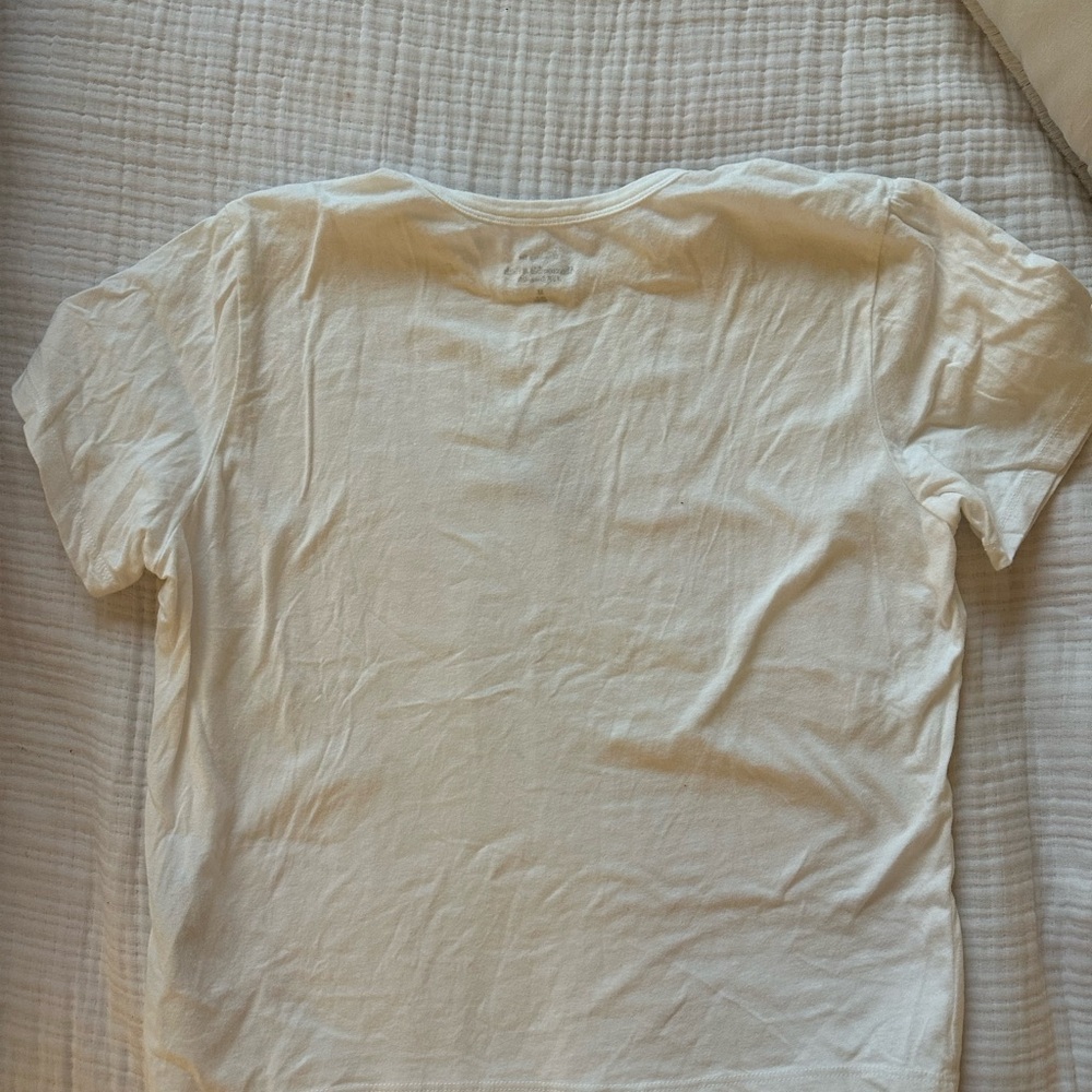 Abercrombie & Fitch Skimming Tee White with Graphic - Picture 4 of 4